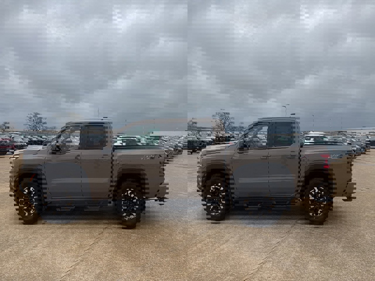 Used 2023 Nissan Frontier Pro-X w/ Technology Package image 12