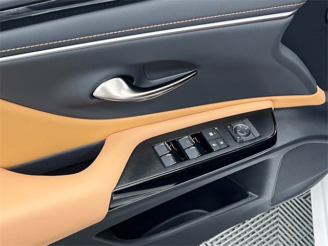 Certified 2025 Lexus ES 350 image 10