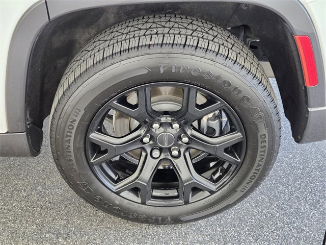 Used 2022 Jeep Wagoneer Series III w/ Flexible Seating Group image 9