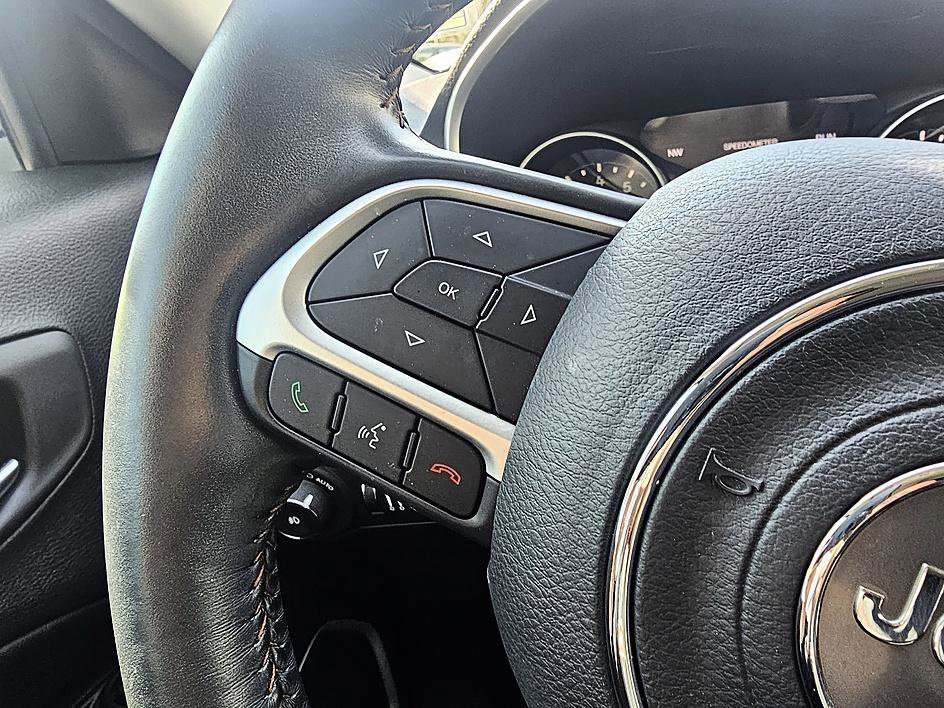 Used 2019 Jeep Compass Limited w/ Advanced Safety Group image 22