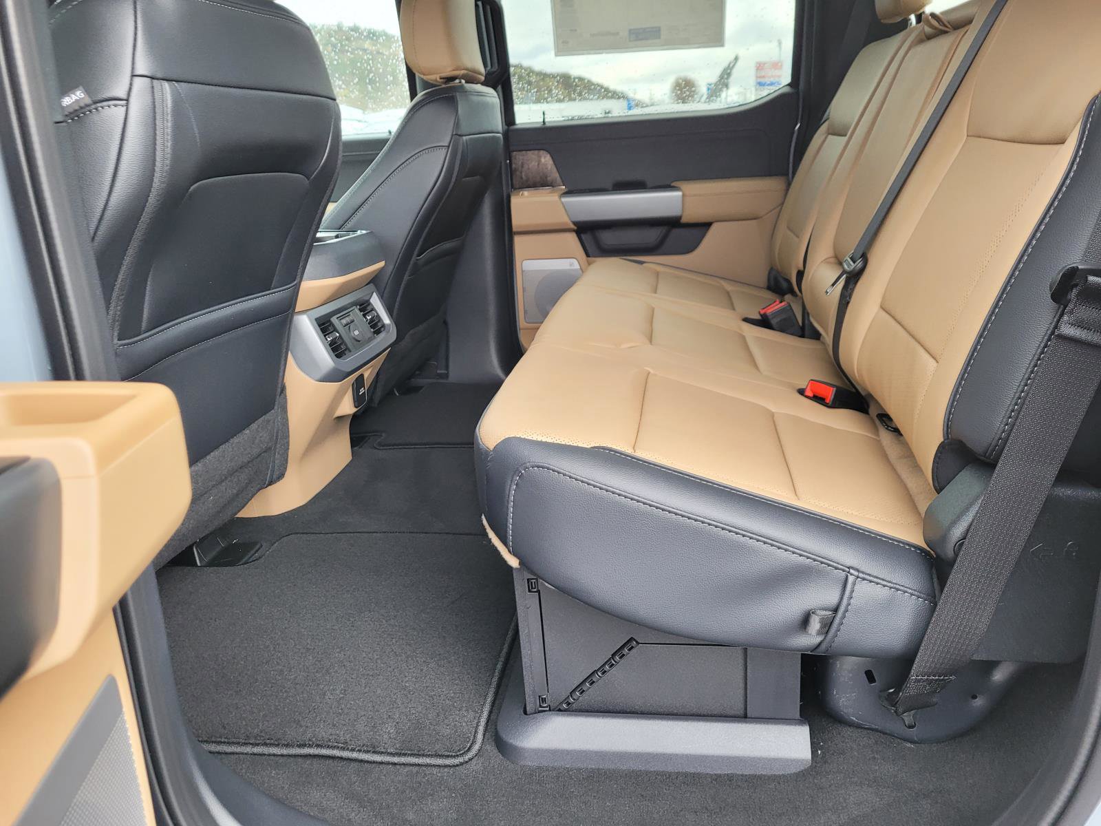 New 2026 Ford F250 Lariat image 10
