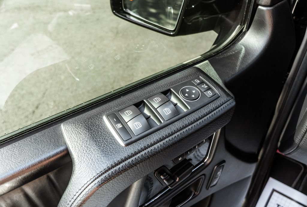 Used 2016 Mercedes-Benz G 550 image 17