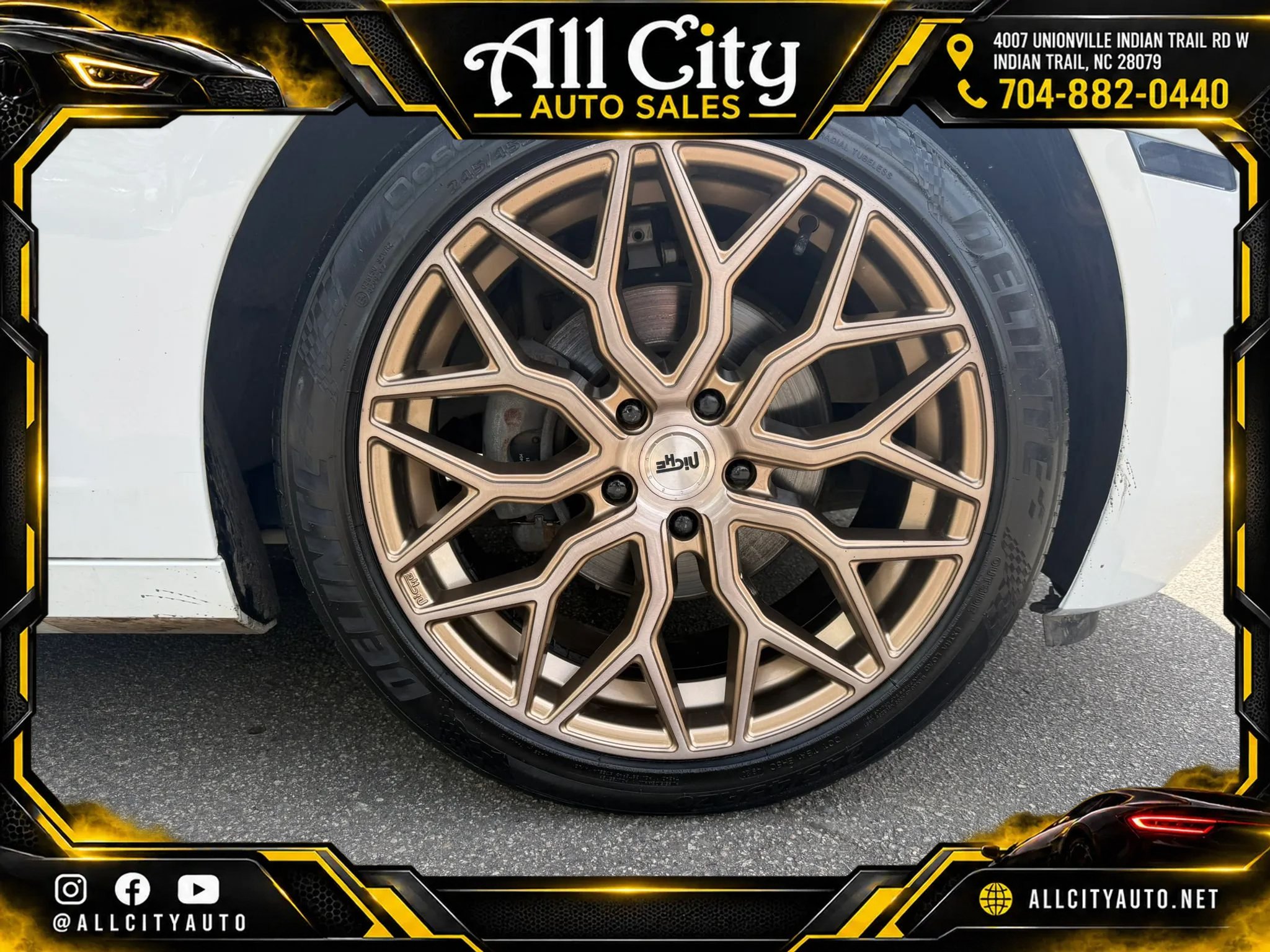 Used 2013 Chevrolet Camaro LT RWD image 27
