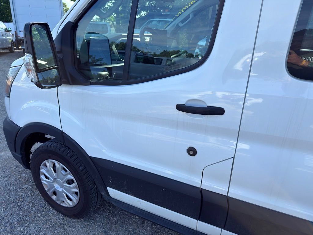 Used 2024 Ford Transit 350 XLT RWD image 11