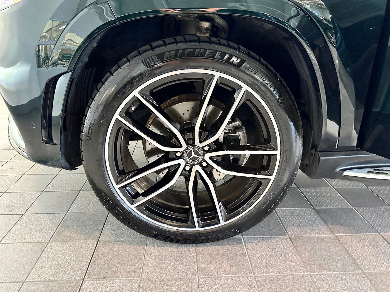 Used 2023 Mercedes-Benz GLS 450 4MATIC image 44