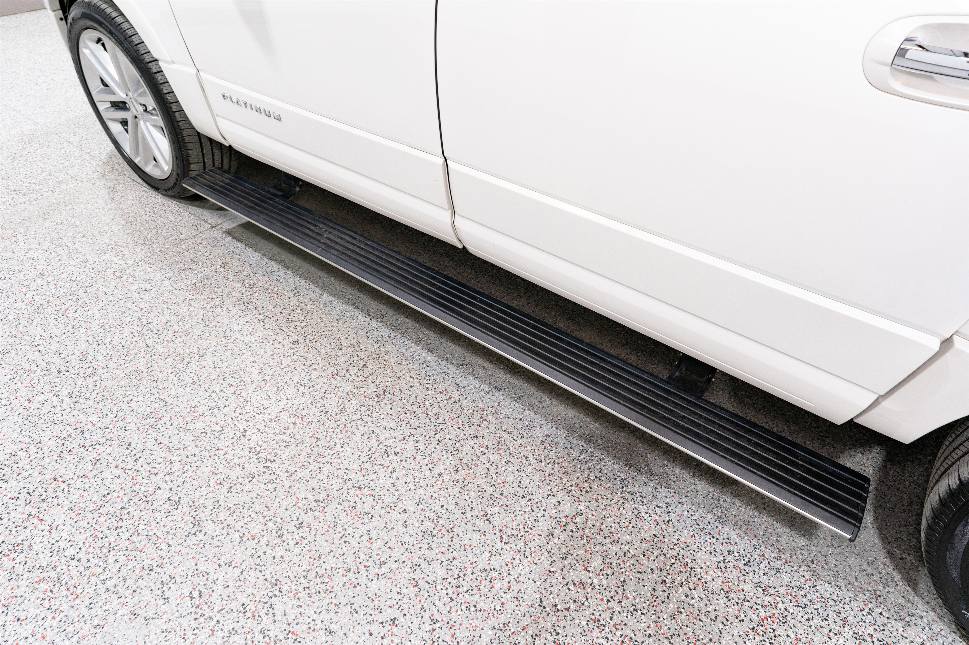 Used 2016 Ford Expedition EL Platinum image 11