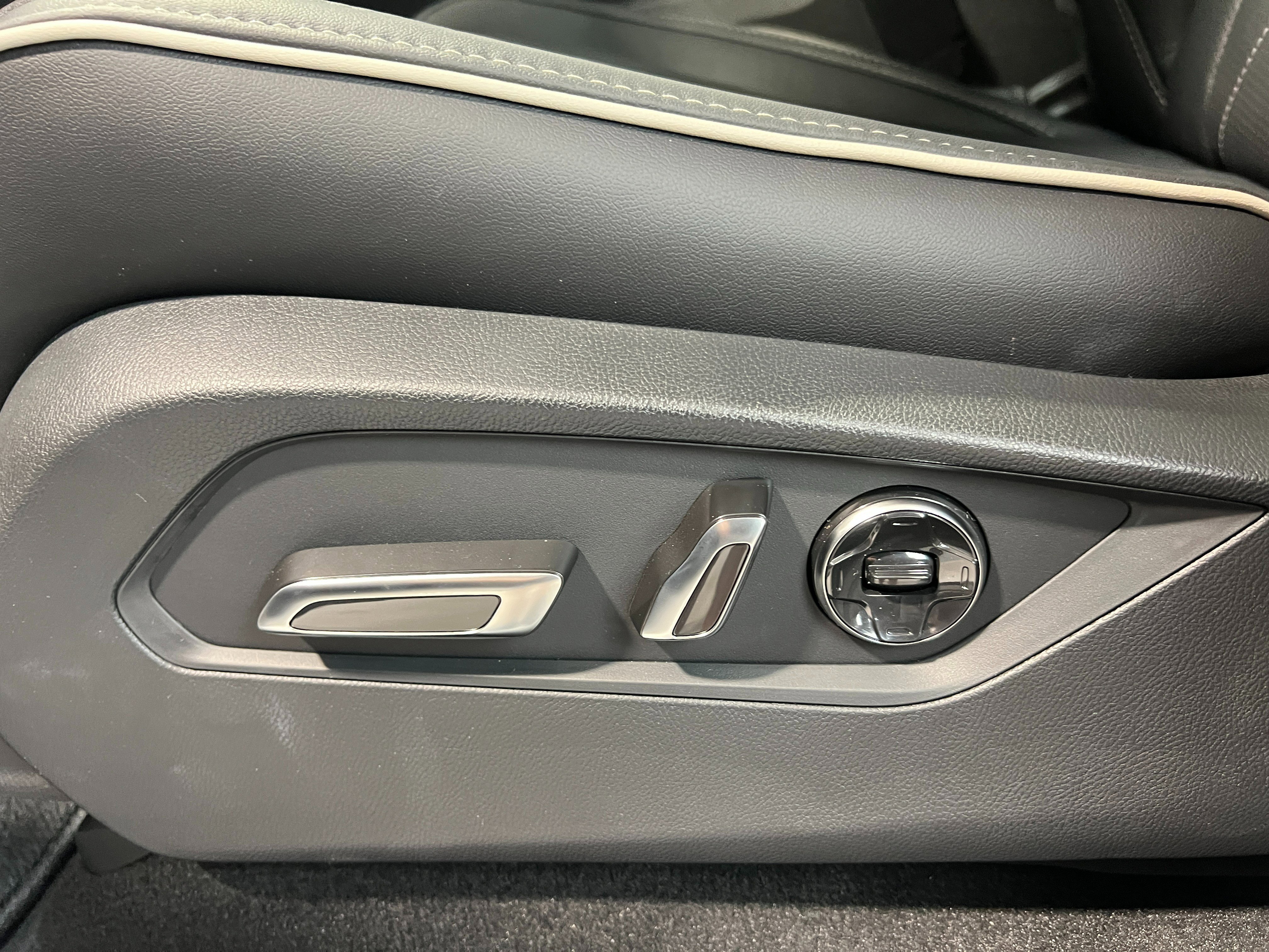 New 2026 Acura MDX w/Advance Package image 15