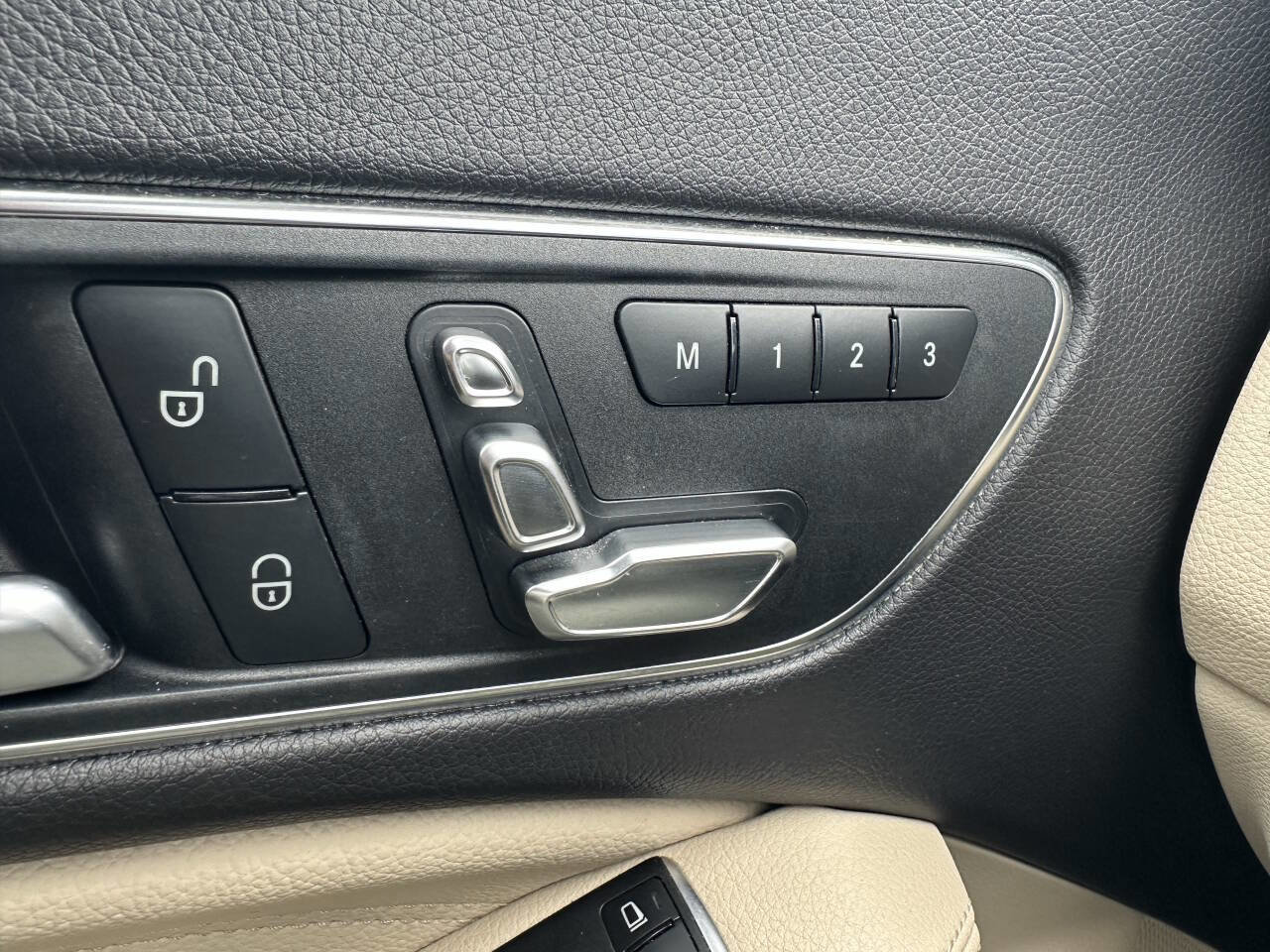 Used 2018 Mercedes-Benz CLA 250 image 26