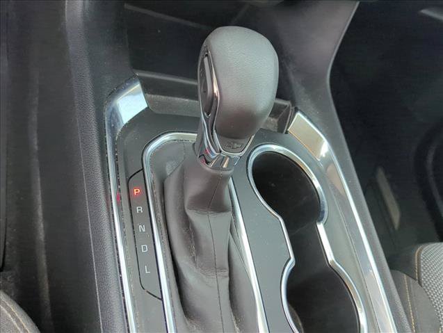 Used 2021 Chevrolet Traverse LT FWD image 23