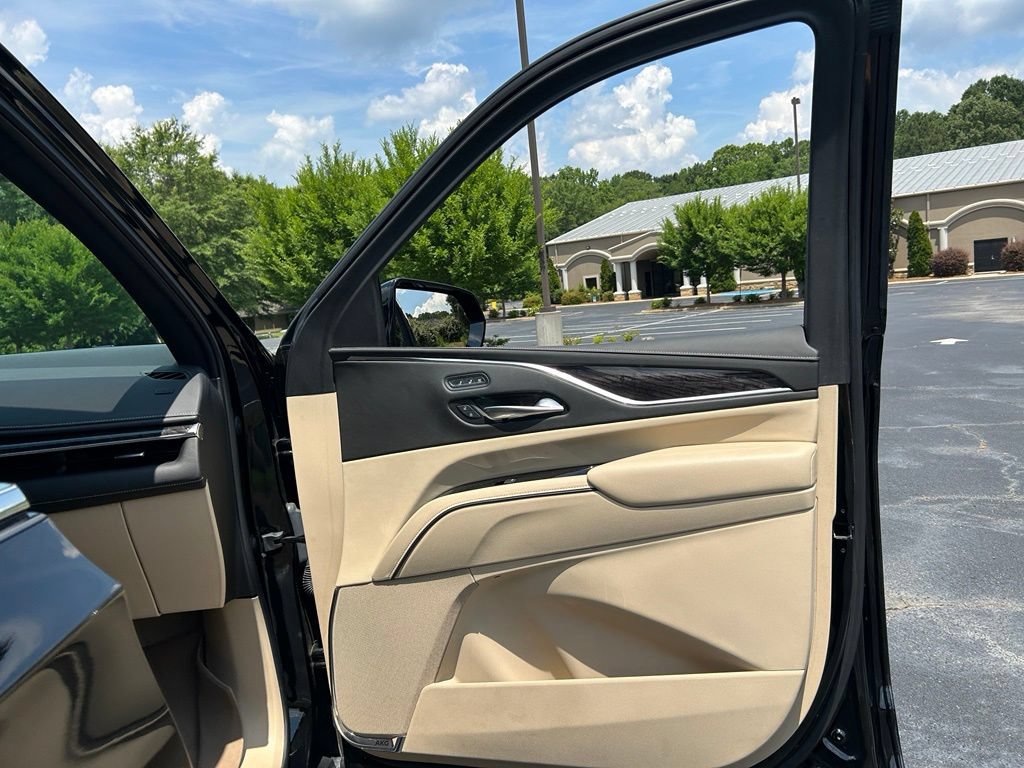 Used 2022 Cadillac Escalade Premium Luxury w/ Performance Package AWD/4WD image 61