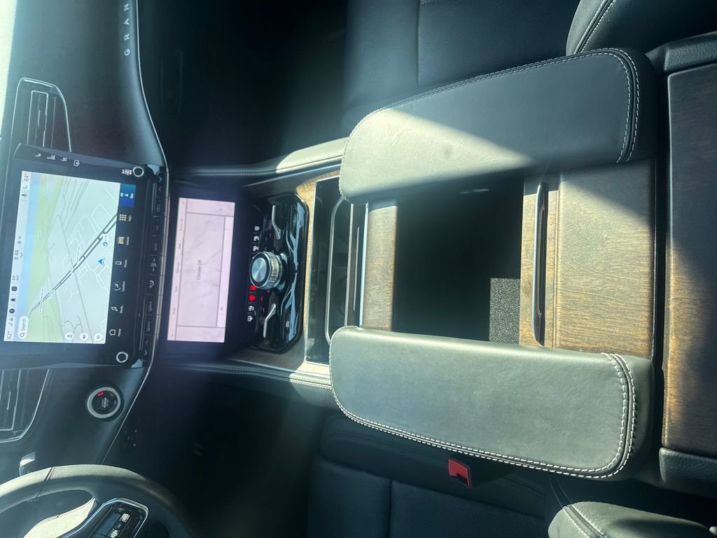 Used 2024 Jeep Grand Wagoneer Series I w/ HD Trailer Tow Package image 27