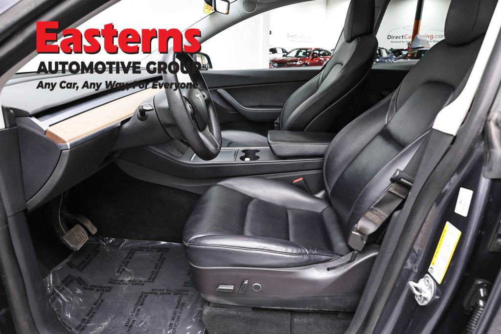 Used 2022 Tesla Model Y Long Range image 14