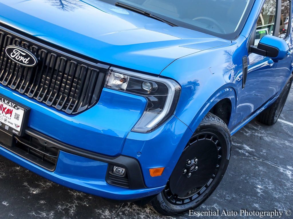 Used 2025 Ford Maverick Lobo image 6