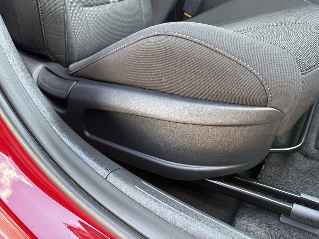 New 2025 Hyundai Elantra SE image 25