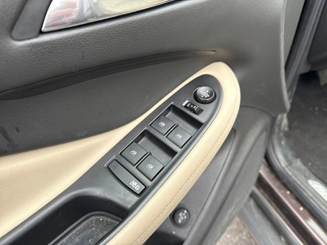 Used 2020 Buick Envision Essence image 25
