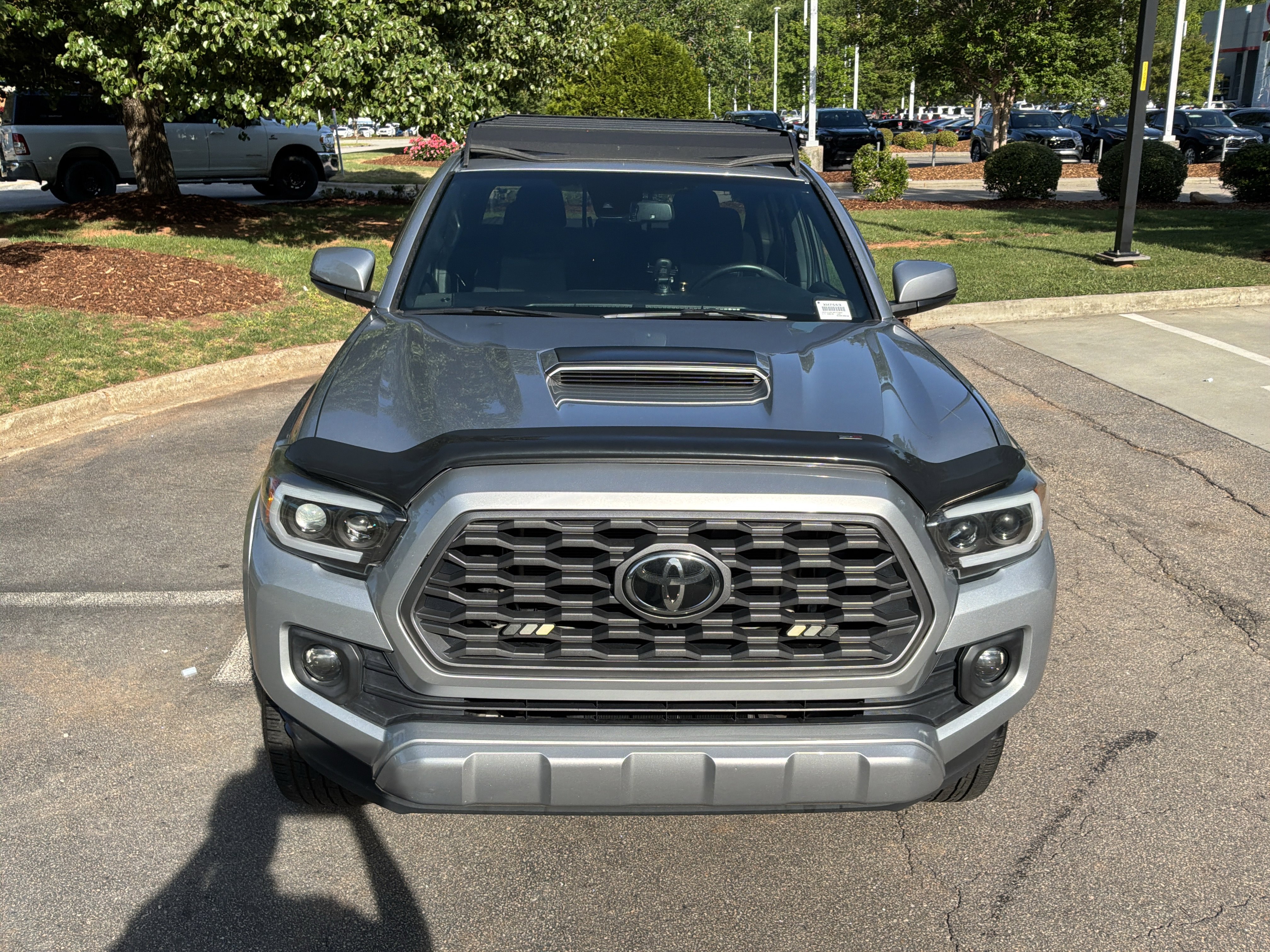 Used 2021 Toyota Tacoma TRD Sport w/ Technology Package AWD/4WD image 3