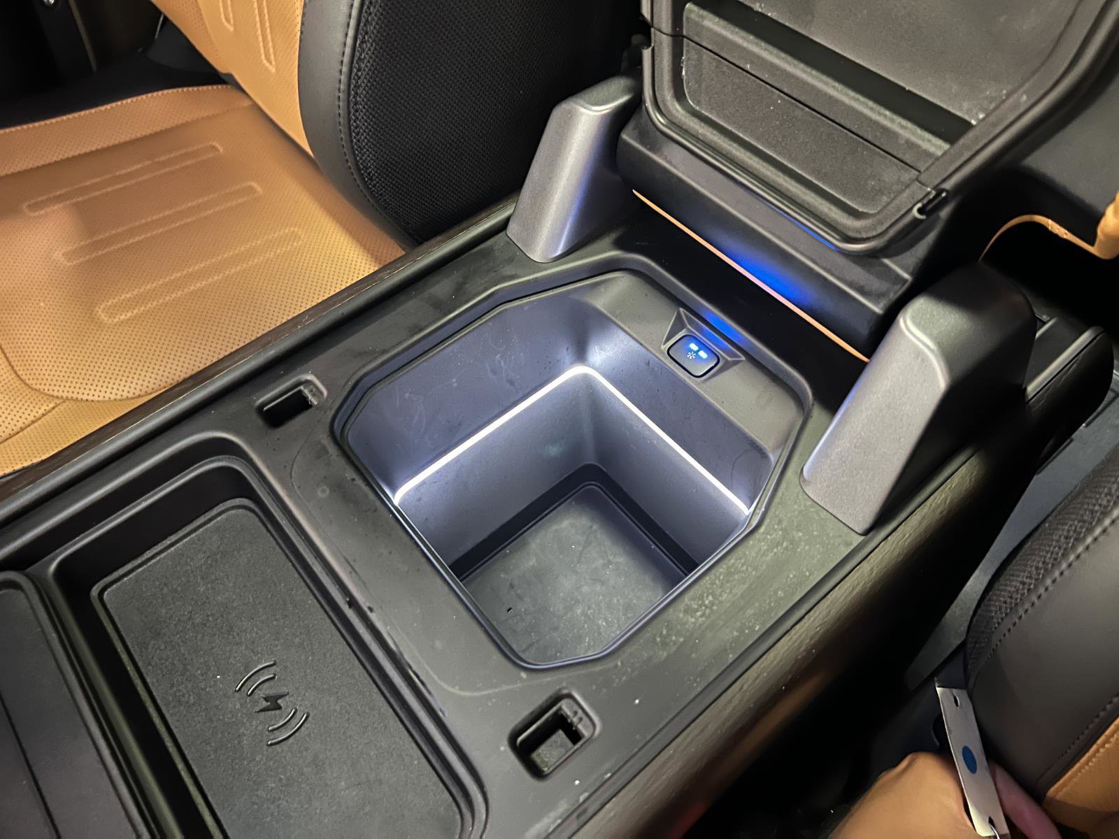 Used 2023 Land Rover Defender 90 X image 19