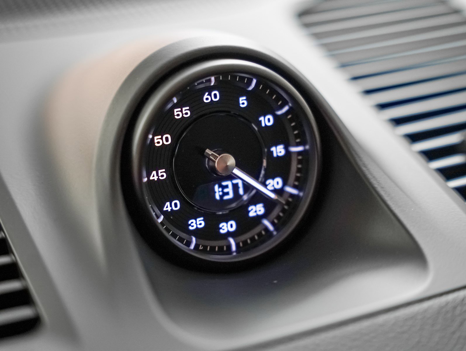 New 2026 Porsche Cayenne E-Hybrid image 24