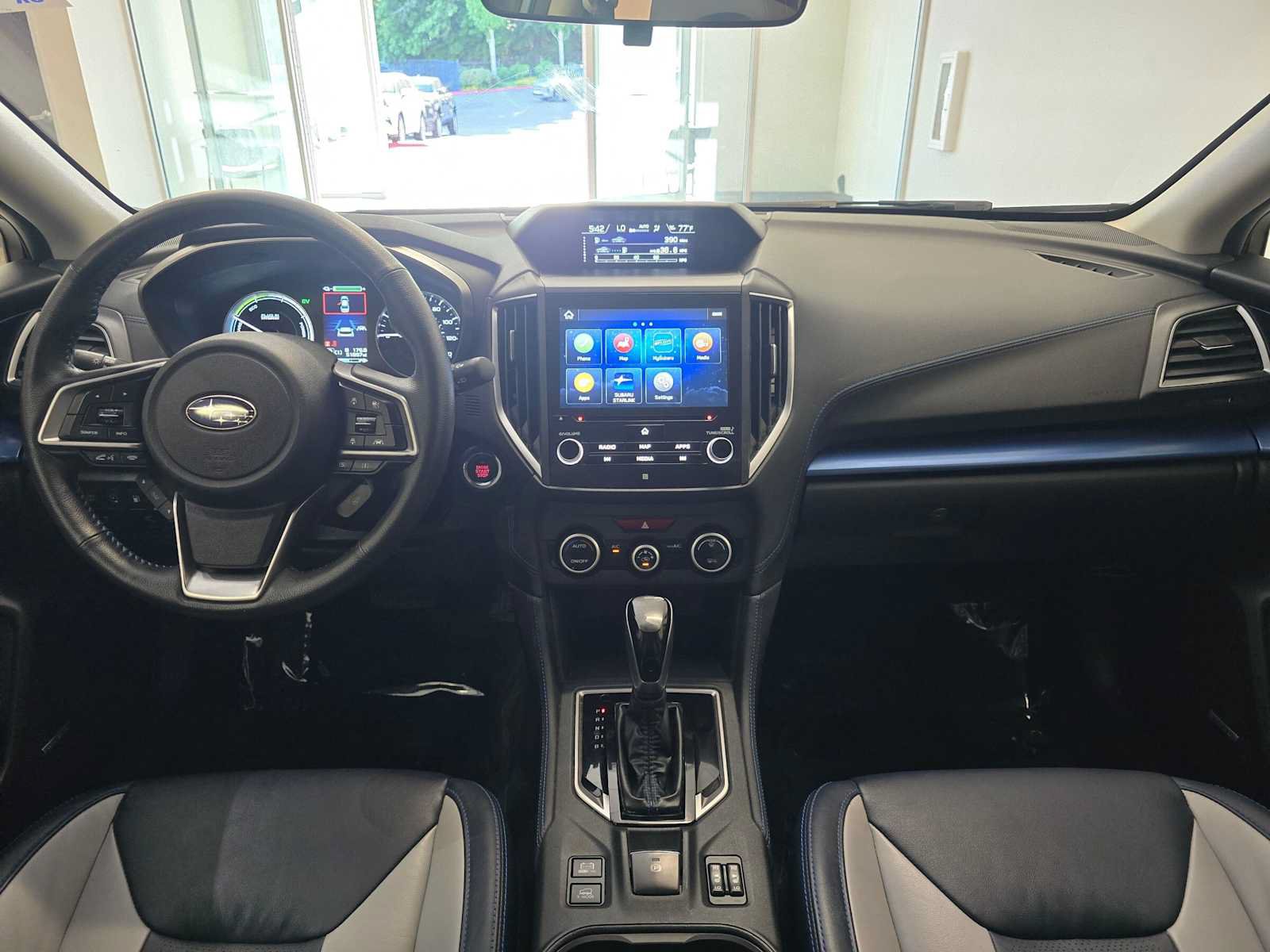 Used 2019 Subaru Crosstrek Hybrid w/ Moonroof Package w/Navigation AWD/4WD image 9