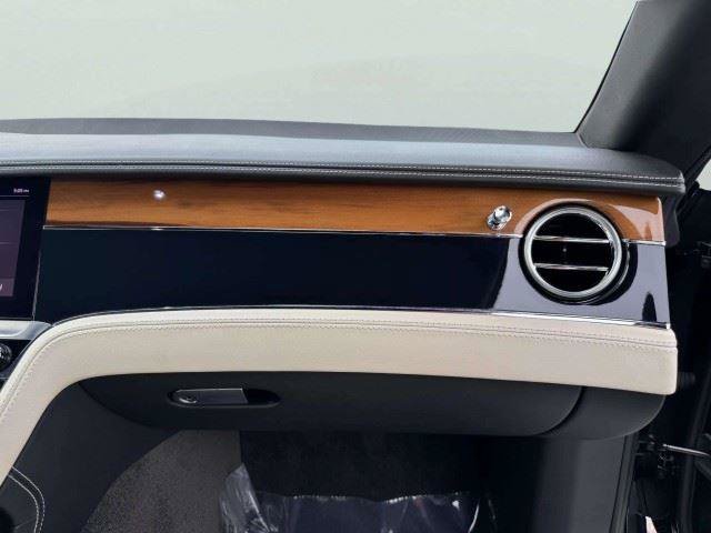 Used 2022 Bentley Continental GT AWD/4WD image 59