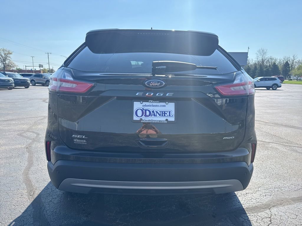Used 2024 Ford Edge SEL w/ Convenience Package AWD/4WD image 6