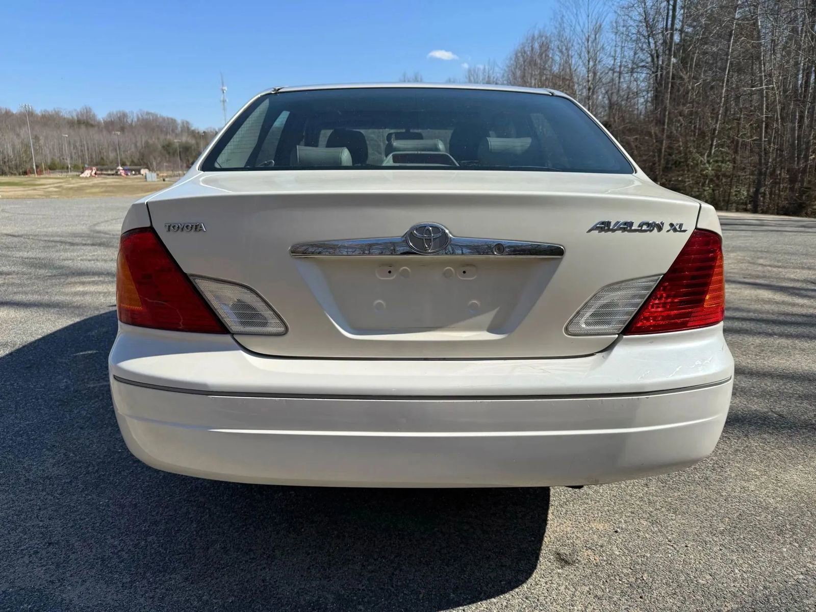 Used 2001 Toyota Avalon XL FWD image 8