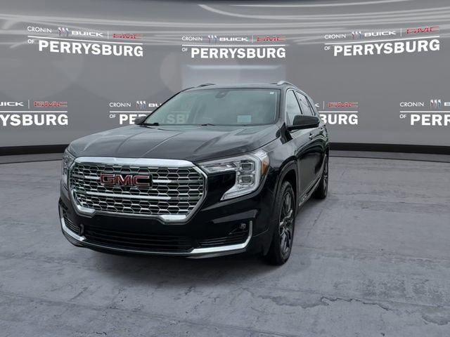 Used 2023 GMC Terrain Denali w/ Black Diamond Edition AWD/4WD image 3