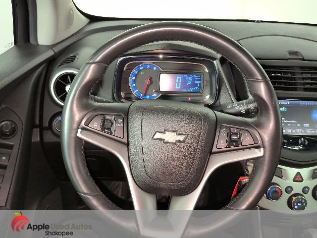 Used 2016 Chevrolet Trax LT w/ LT Sun and Sound Package image 17
