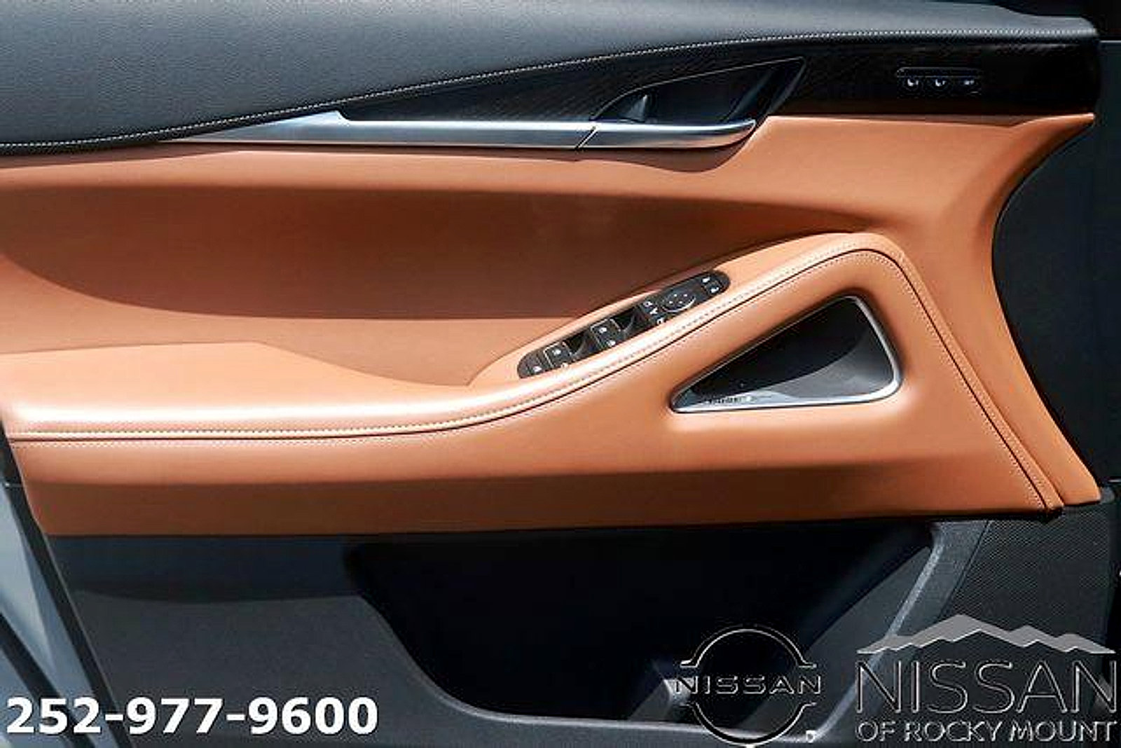 Used 2025 INFINITI QX60 Autograph w/ Cargo Package AWD/4WD image 11