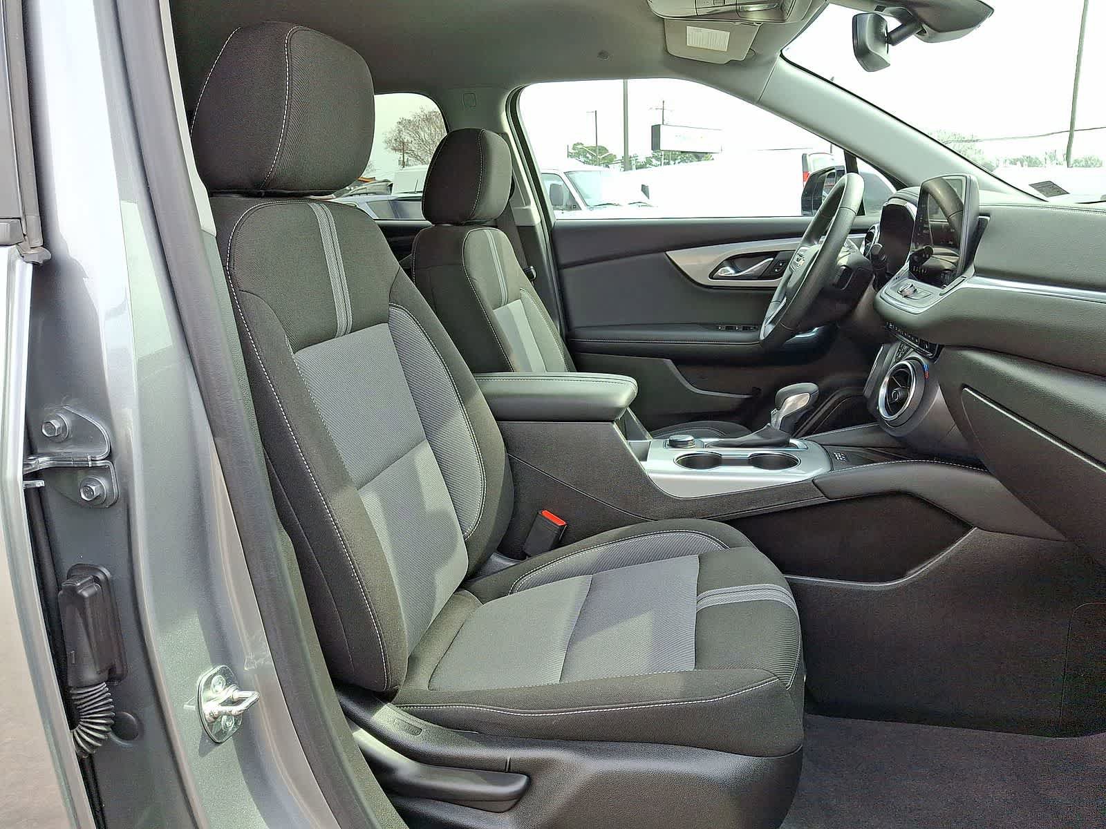 Certified 2024 Chevrolet Blazer LT w/ Convenience Package image 31