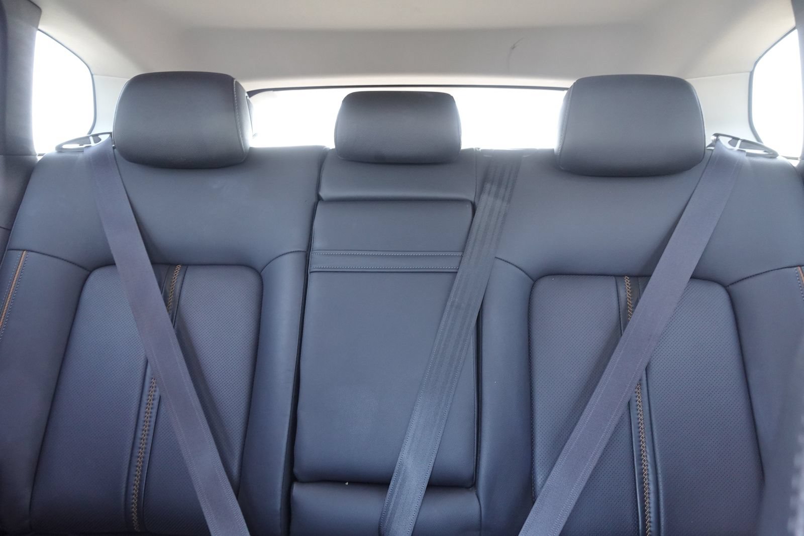 Certified 2025 MAZDA CX-50 AWD 2.5 Hybrid w/ Premium Pkg image 16