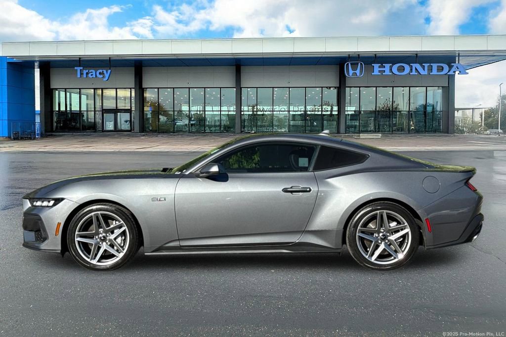 Used 2024 Ford Mustang GT Premium image 12