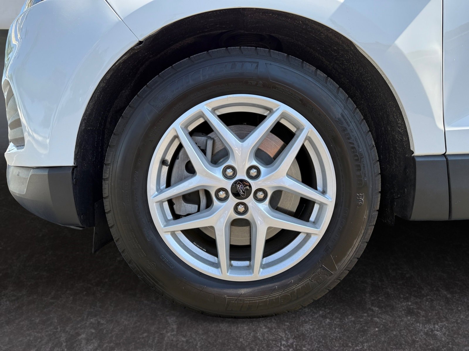 Used 2024 Ford Edge SEL AWD/4WD image 14