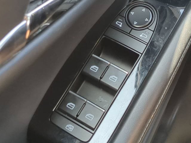 Used 2023 MAZDA CX-30 AWD 2.5 S w/ Preferred Package image 21
