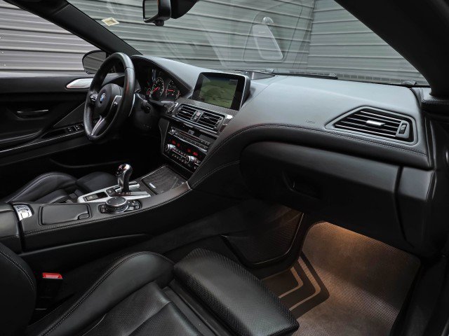 Used 2016 BMW M6 Convertible RWD image 14