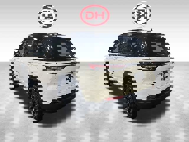 New 2025 Jeep Grand Cherokee Limited w/ Trailer Tow Package image 9