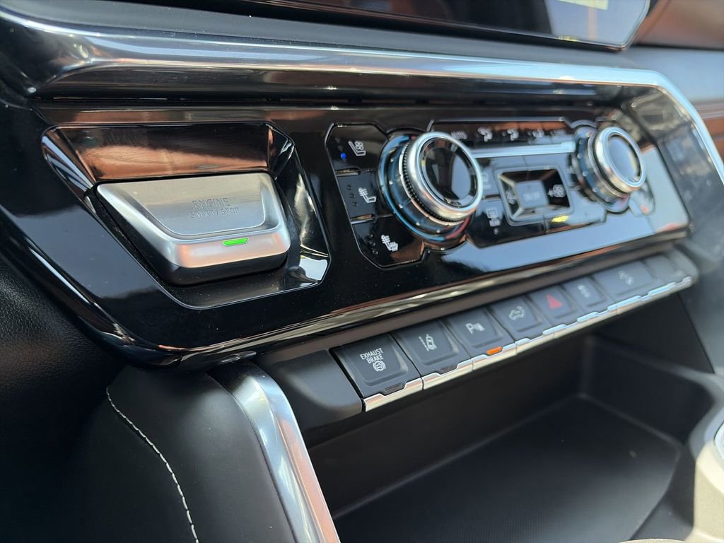 Certified 2024 GMC Sierra 3500 Denali Ultimate AWD/4WD image 24