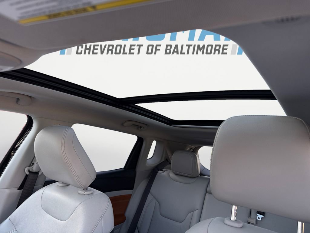 Used 2022 Jeep Compass Limited w/ Sun and Sound Group image 17