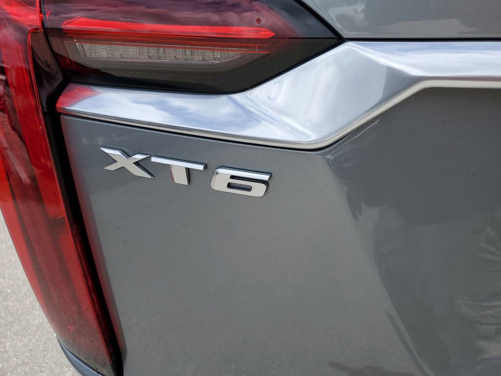 Used 2023 Cadillac XT6 Premium Luxury image 6