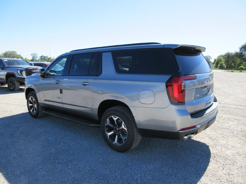 New 2027 GMC Yukon XL AT4 w/ Technology Package AWD/4WD image 5
