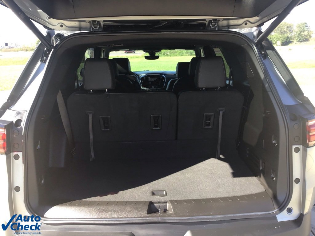 Used 2023 Chevrolet Traverse RS image 6