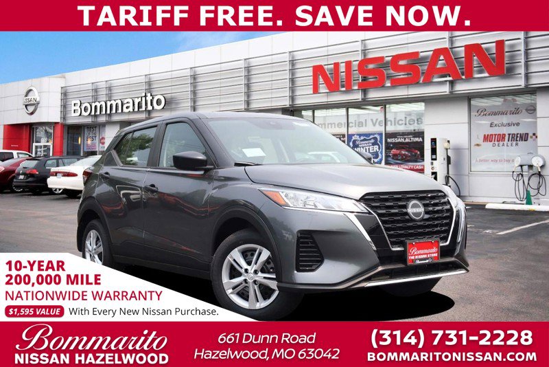 New 2025 Nissan Kicks Play S