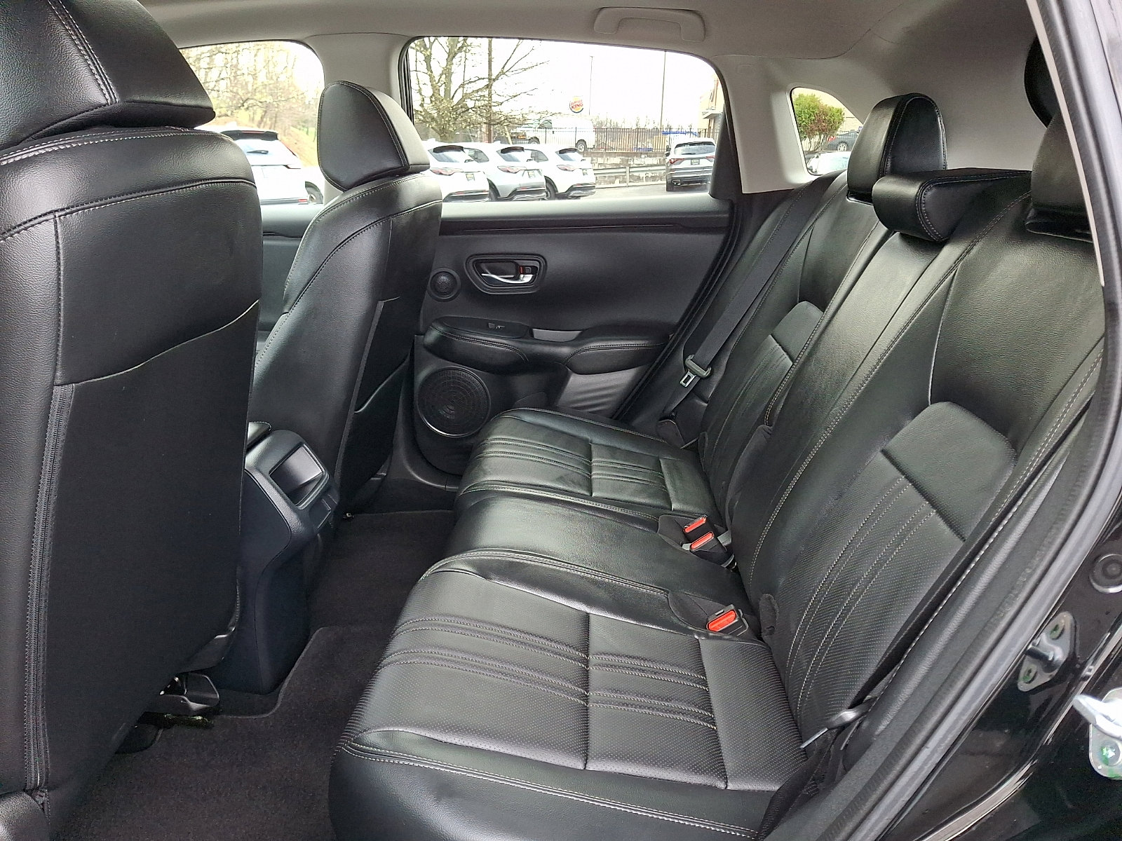 Used 2024 Honda HR-V EX-L image 10