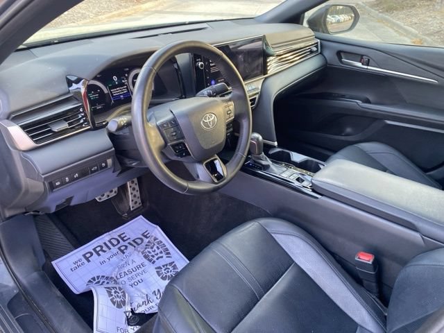 Used 2025 Toyota Camry XSE FWD image 7