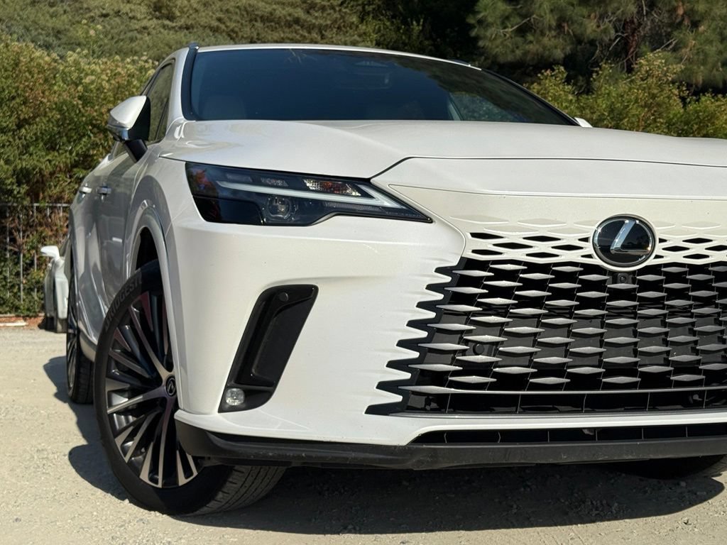 Certified 2023 Lexus RX 350 Premium Plus w/ Cold Area Package FWD image 4
