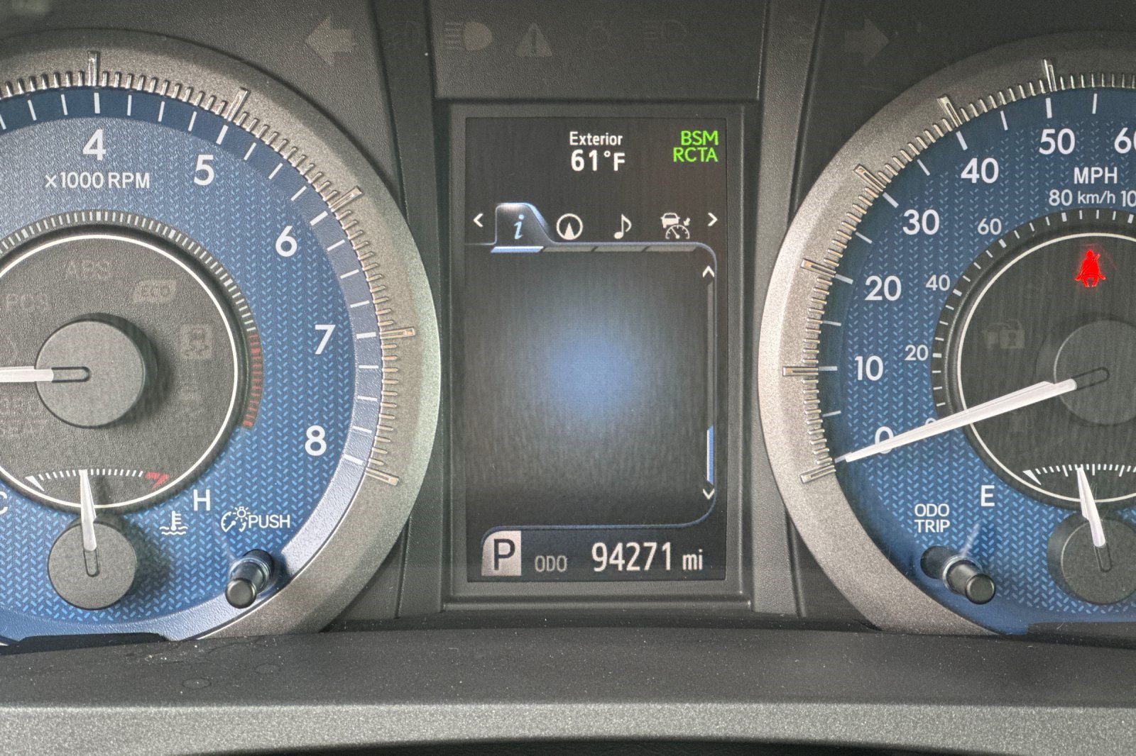 Used 2018 Toyota Sienna XLE w/ XLE Navigation Package FWD image 23