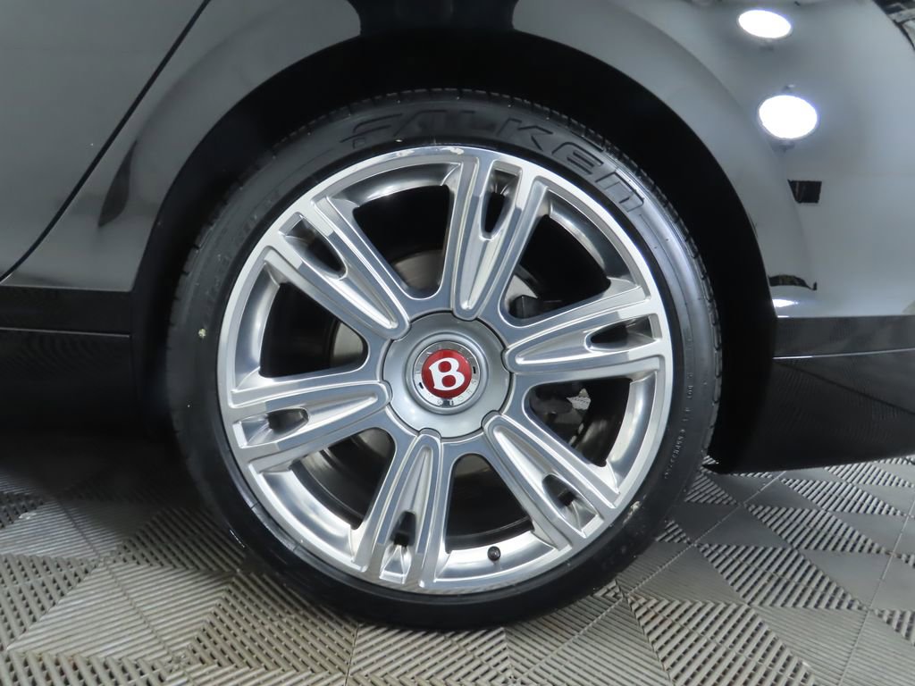 Used 2018 Bentley Flying Spur V8 image 31