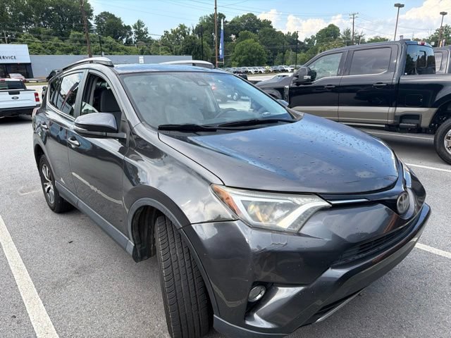 Used 2017 Toyota RAV4 XLE FWD image 9