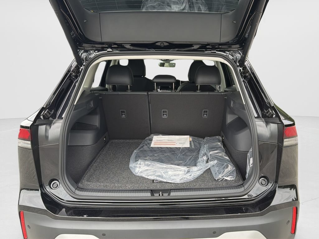 New 2026 Volkswagen Tiguan SE FWD image 9