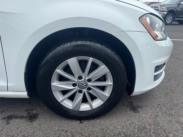 Used 2016 Volkswagen Golf S FWD image 18